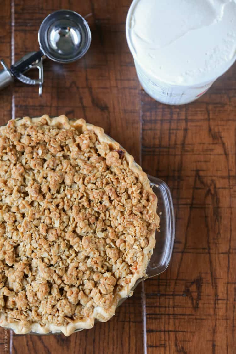 Apple Crumble Pie