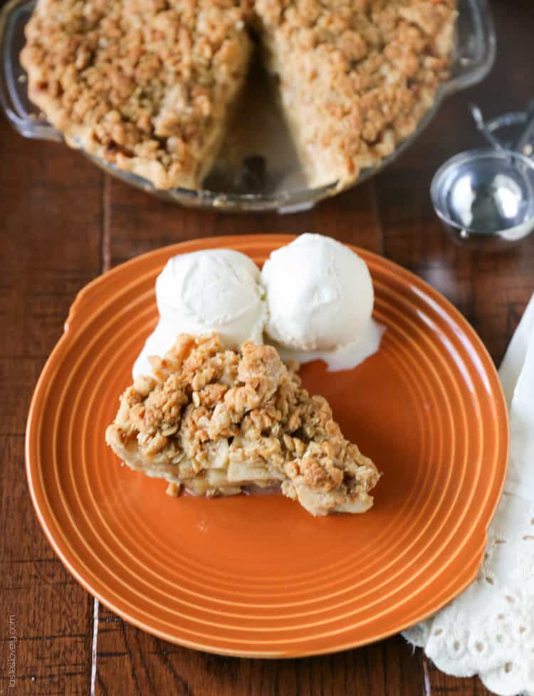 Apple Crumble Pie