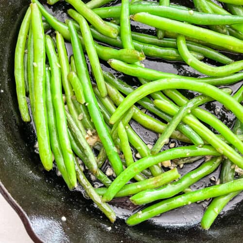 The BEST Garlicky Green Beans | Tastes Lovely