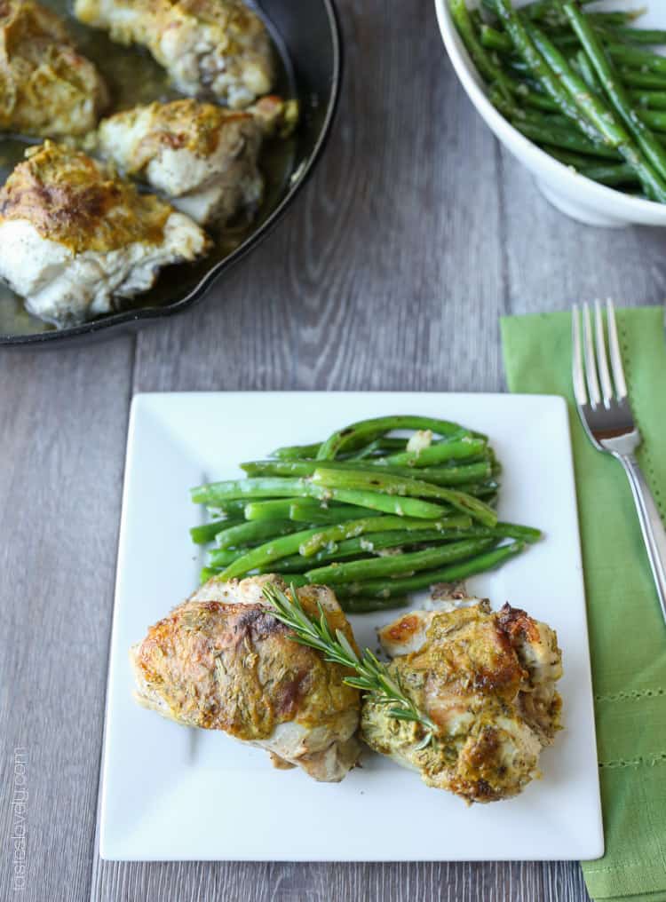 Rosemary Mustard Skillet Chicken, 30 minutes and only 370 calories! Low carb too.