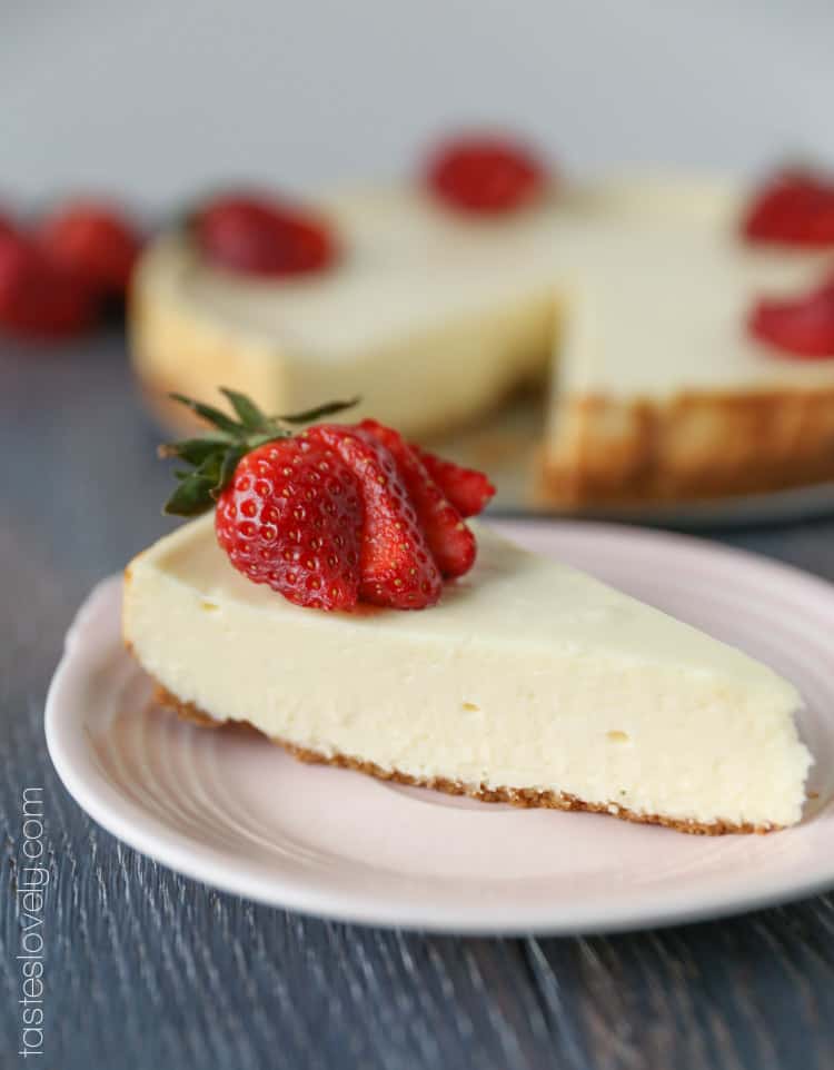 The easiest, ultra creamy cheesecake that never cracks