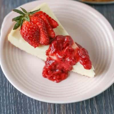 Easy, creamy cheesecake | tasteslovely.com