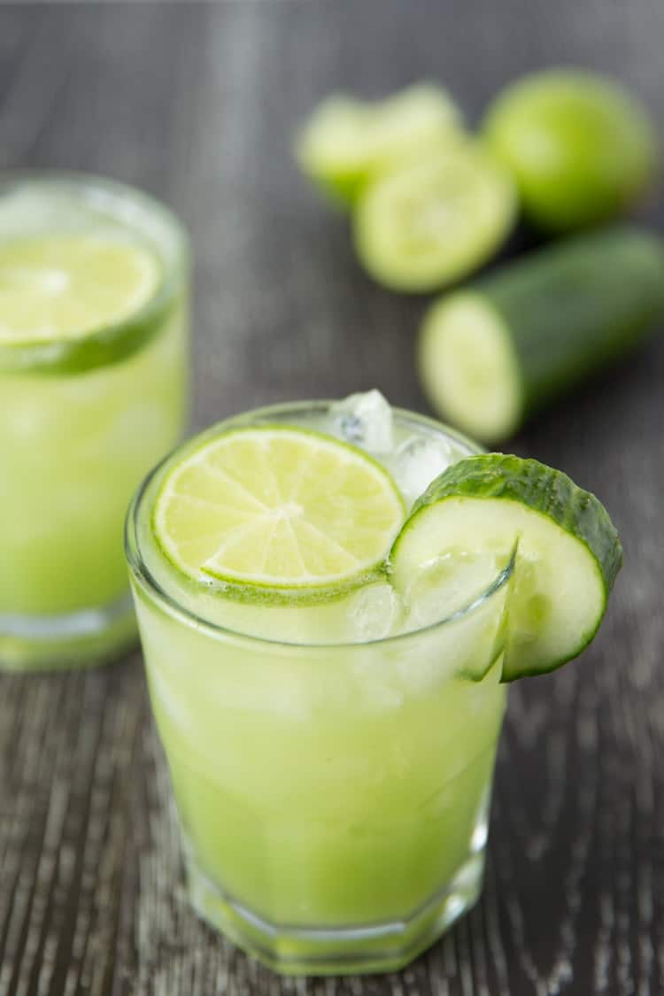 Refreshing cucumber lime margaritas. 3 ingredients, and only 135 calories!