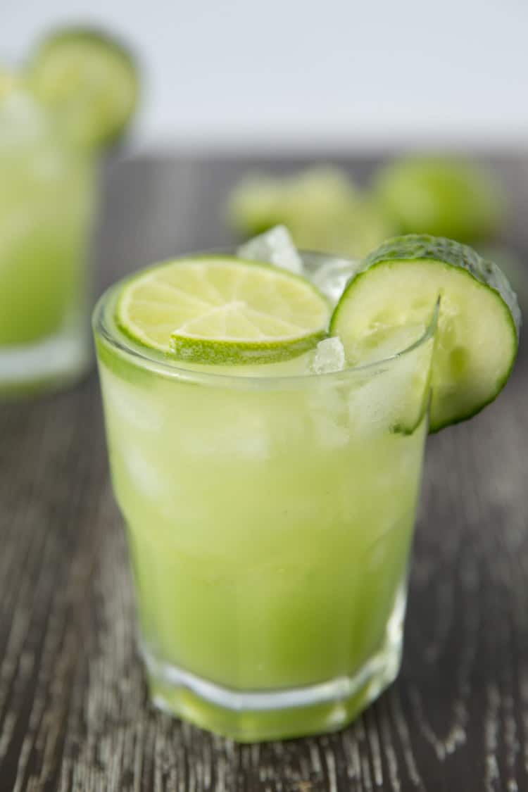 Refreshing cucumber lime margaritas. 3 ingredients, and only 135 calories!