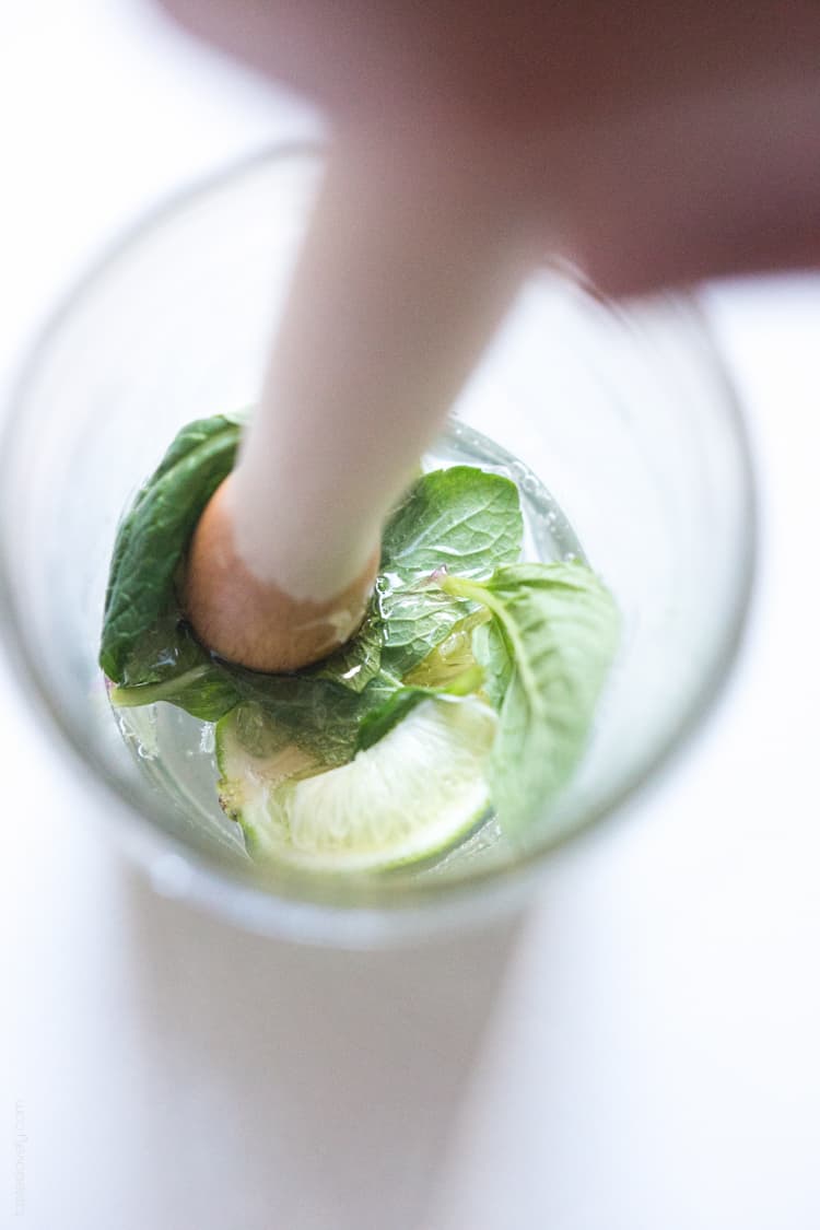 Blackberry Mint Mojitos made with fresh blackberry juice