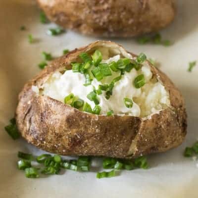 Steakhouse Style Baked Potato | tasteslovely.com