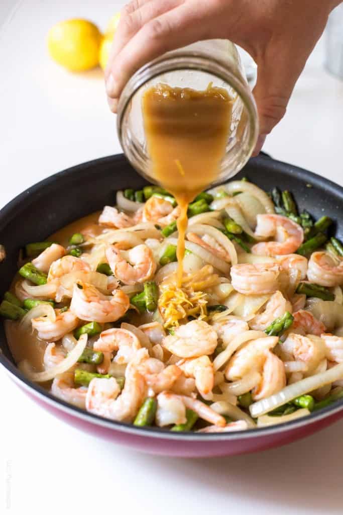 Lemon Shrimp & Asparagus Stir Fry | tasteslovely.com