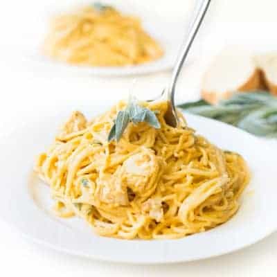 Creamy Pumpkin Alfredo Pasta with Sage - a delicious and FAST 10 minute fall dinner! | tasteslovely.com