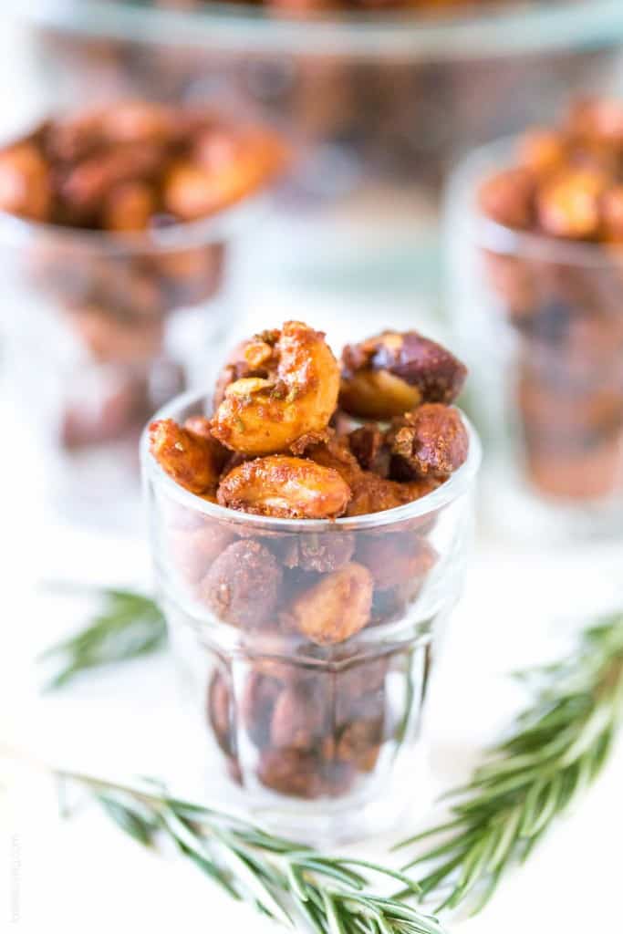 Sweet & Spicy Rosemary Roasted Mixed Nuts - perfect mixed nuts appetizer or hostess gift!