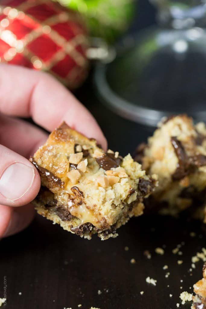 Gooey Chocolate Chip Toffee Bars - Perfect holiday treat!