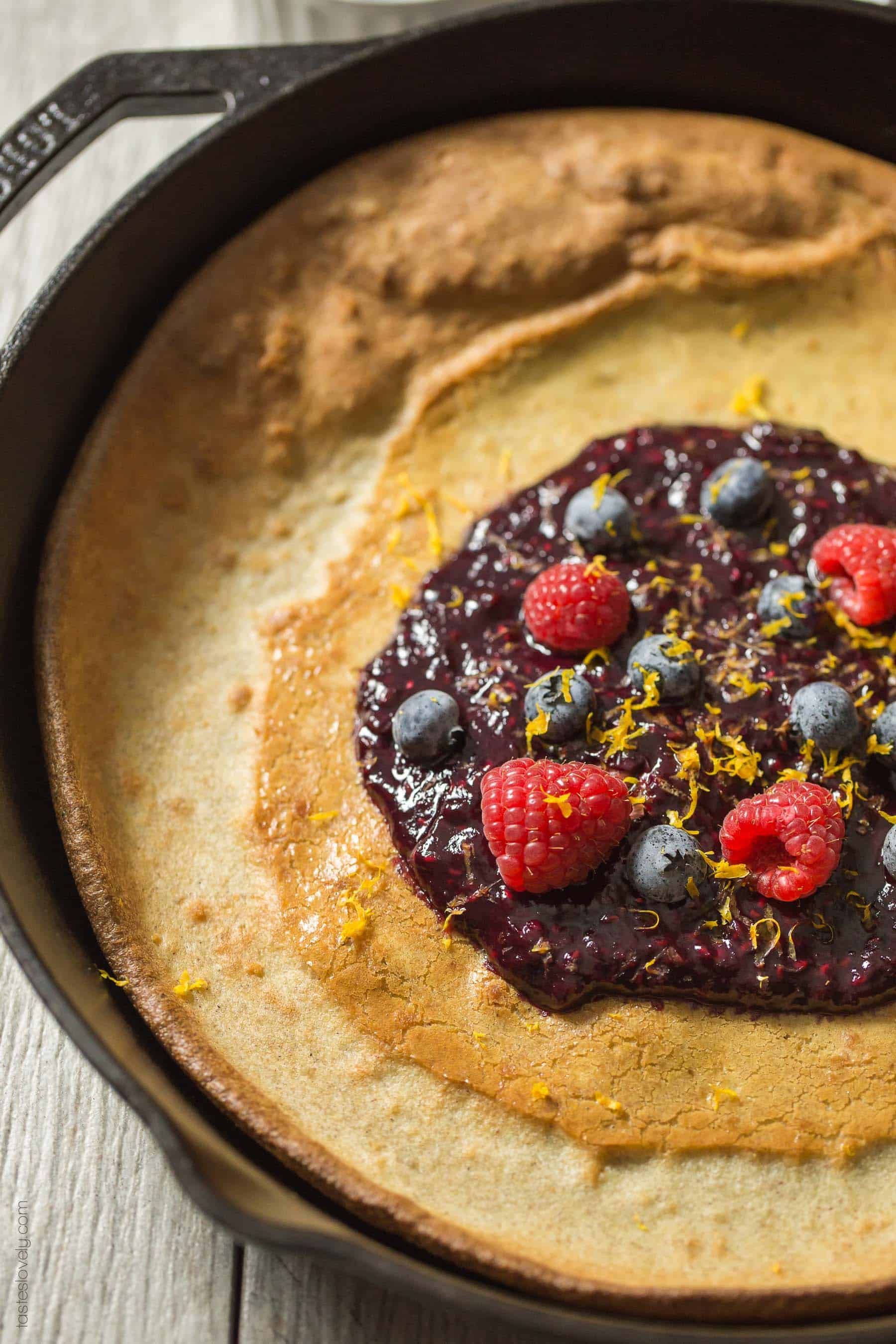 Paleo Dutch Baby with Orange Berry Compote - a healthy gluten free, paleo, dairy free, sugar free breakfast!