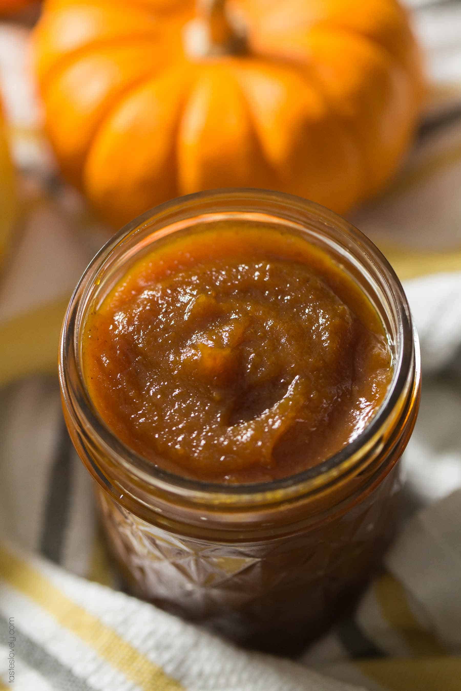 Paleo Pumpkin Butter, ready in 30 minutes! (gluten free, paleo, refined sugar free)