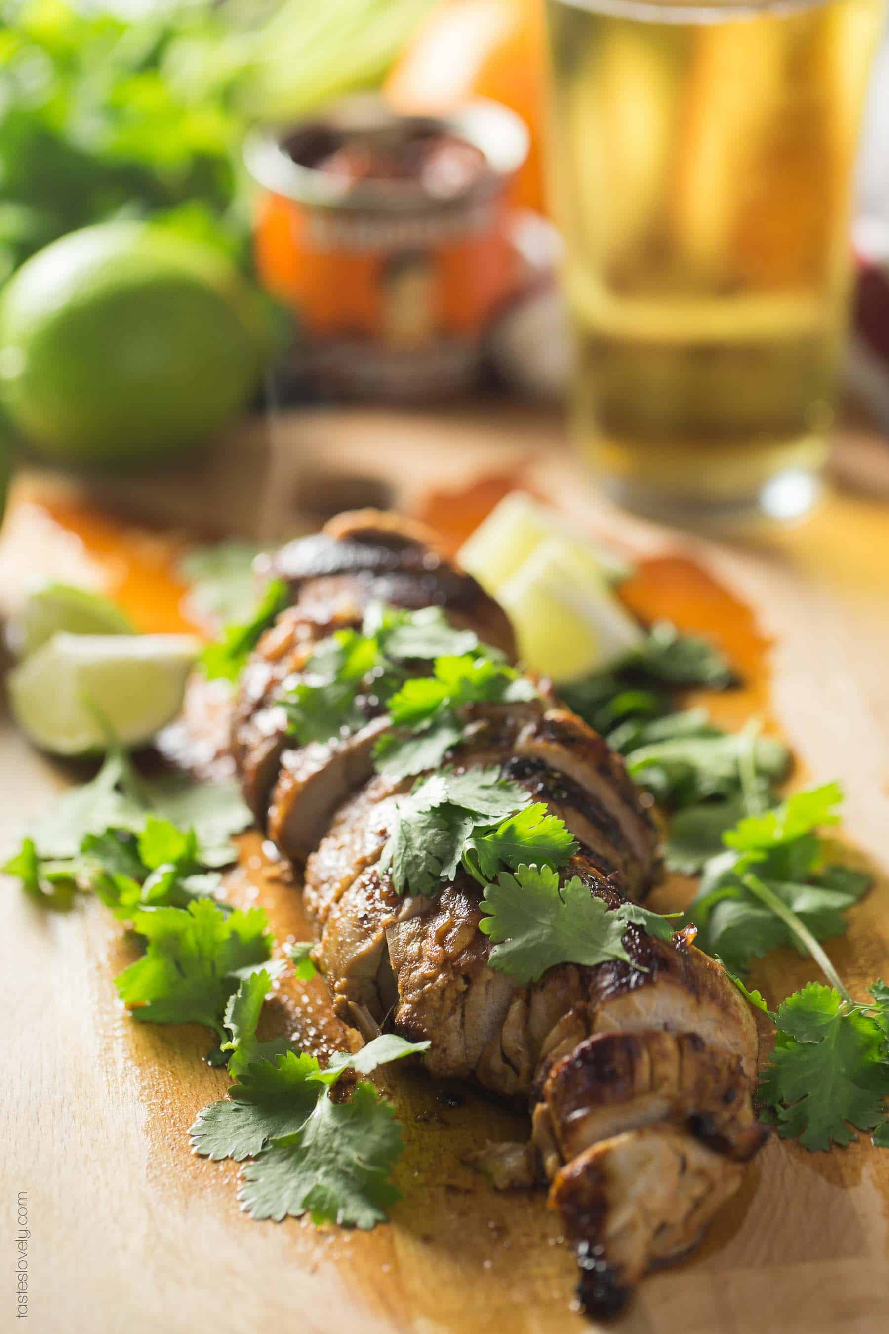 Paleo Chipotle Honey Lime Pork Tenderloin - quick marinade brings TONS of Mexican flavor to this 30 minute dinner recipe (paleo, gluten free, low carb)