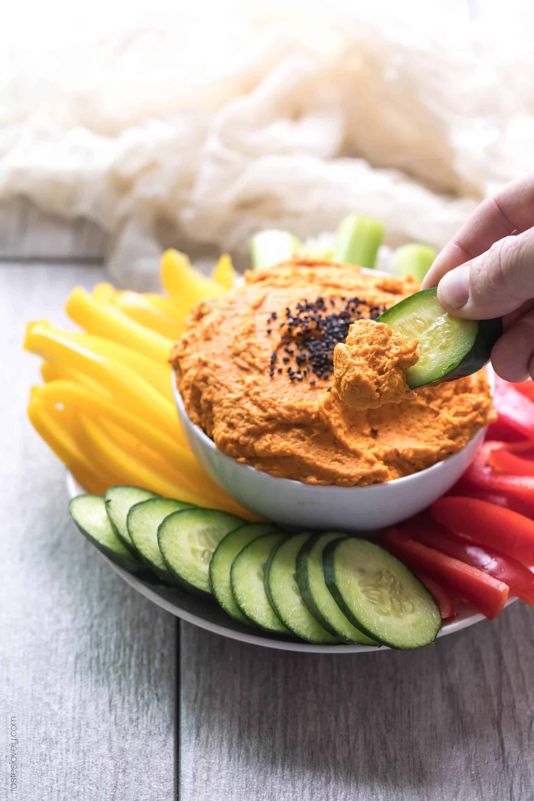 Paleo & Whole30 Roasted Carrot Dip - a delicious and healthy appetizer everyone loves! Gluten free, grain free, dairy free, sugar free, low carb, vegan, clean eating.