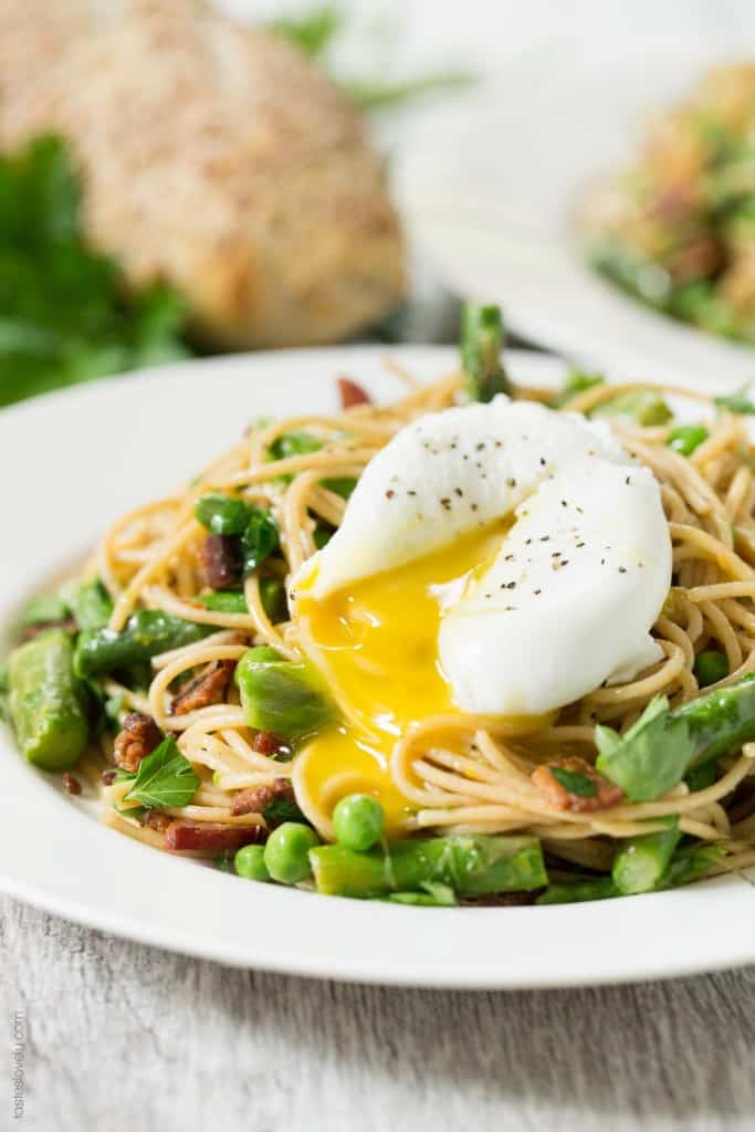 Spring Pasta with Bacon and Poached Egg - great for brunch, lunch or dinner!