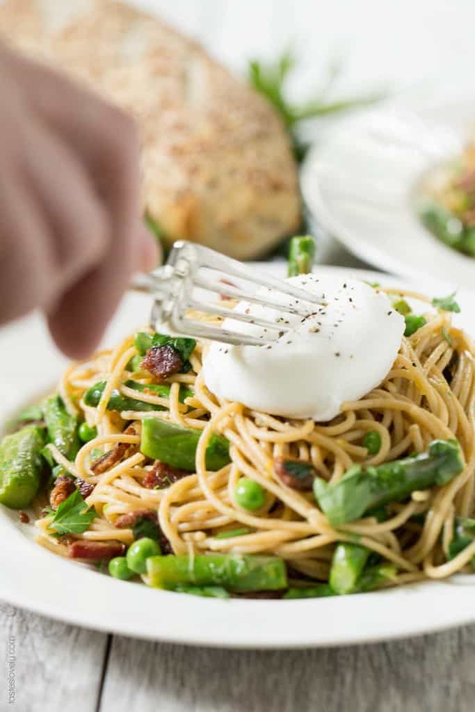 Spring Pasta with Bacon and Poached Egg - great for brunch, lunch or dinner!