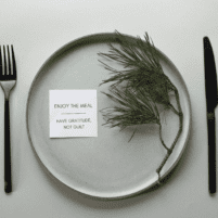 empty place setting with encouraging message