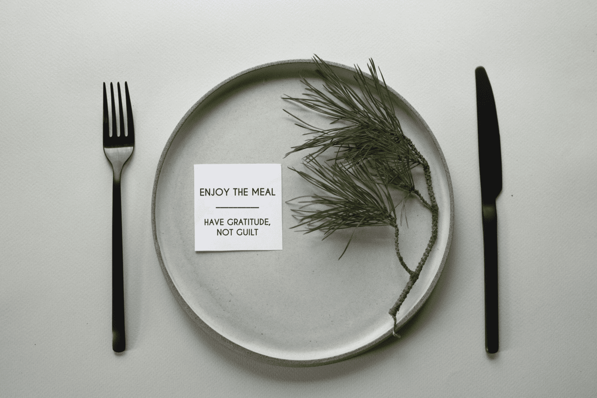 place setting with encouraging message