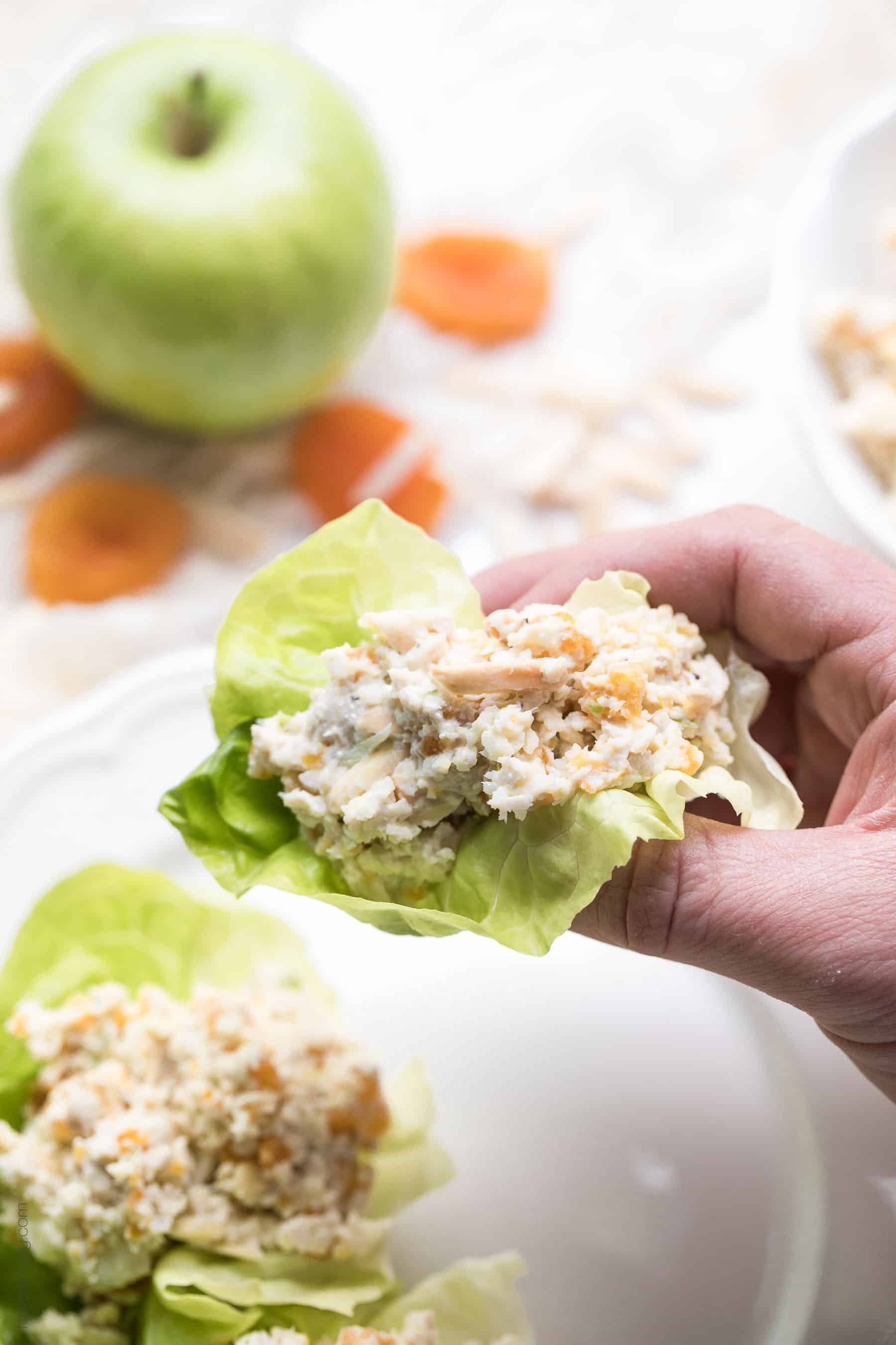 Paleo & Whole30 Apricot and Almond Chicken Salad Recipe - a light and flavorful chicken salad. My favorite meal prep lunch for the week! Gluten free, grain free, dairy free, sugar free, clean eating.