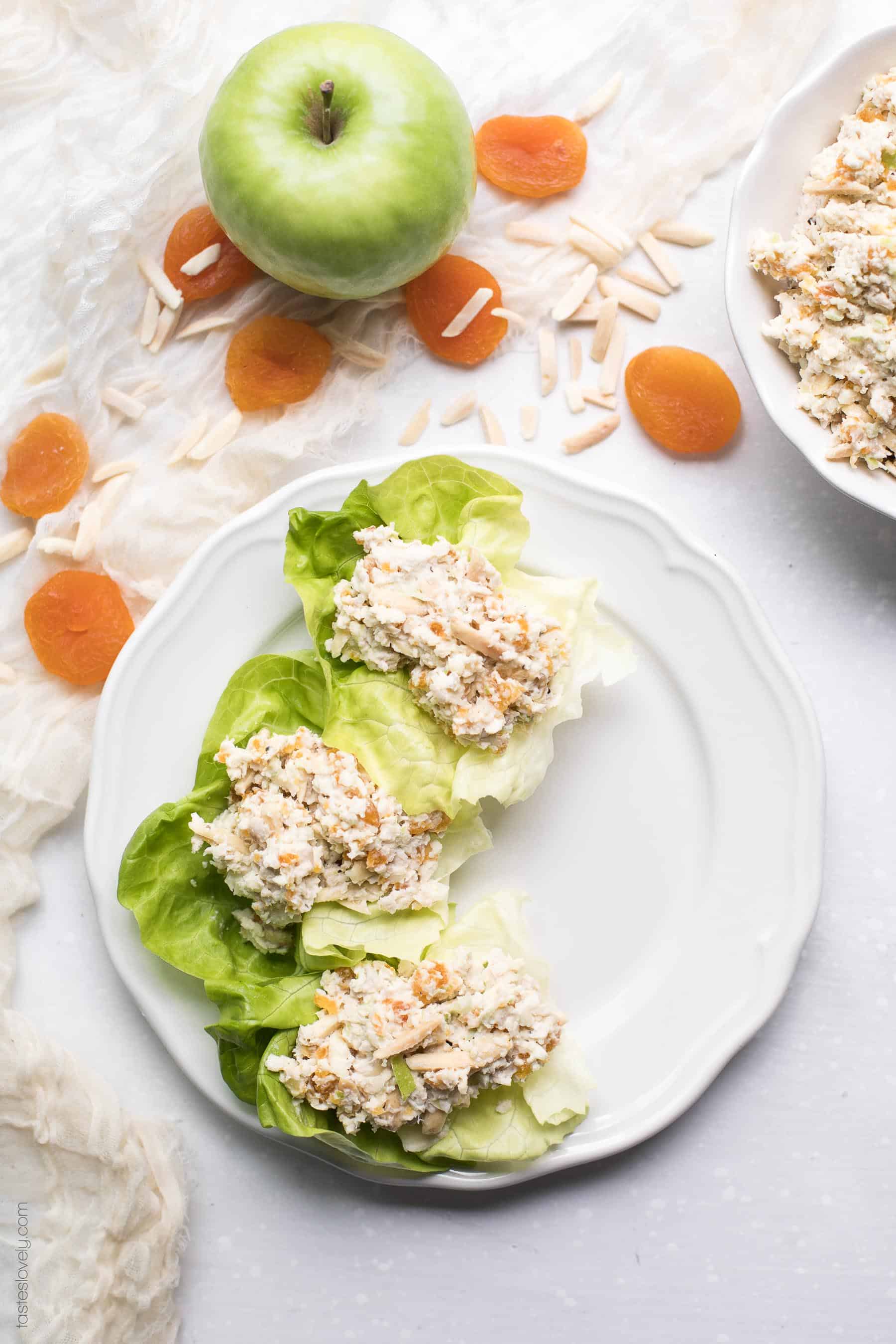 Paleo & Whole30 Apricot and Almond Chicken Salad Recipe - a light and flavorful chicken salad. My favorite meal prep lunch for the week! Gluten free, grain free, dairy free, sugar free, clean eating.