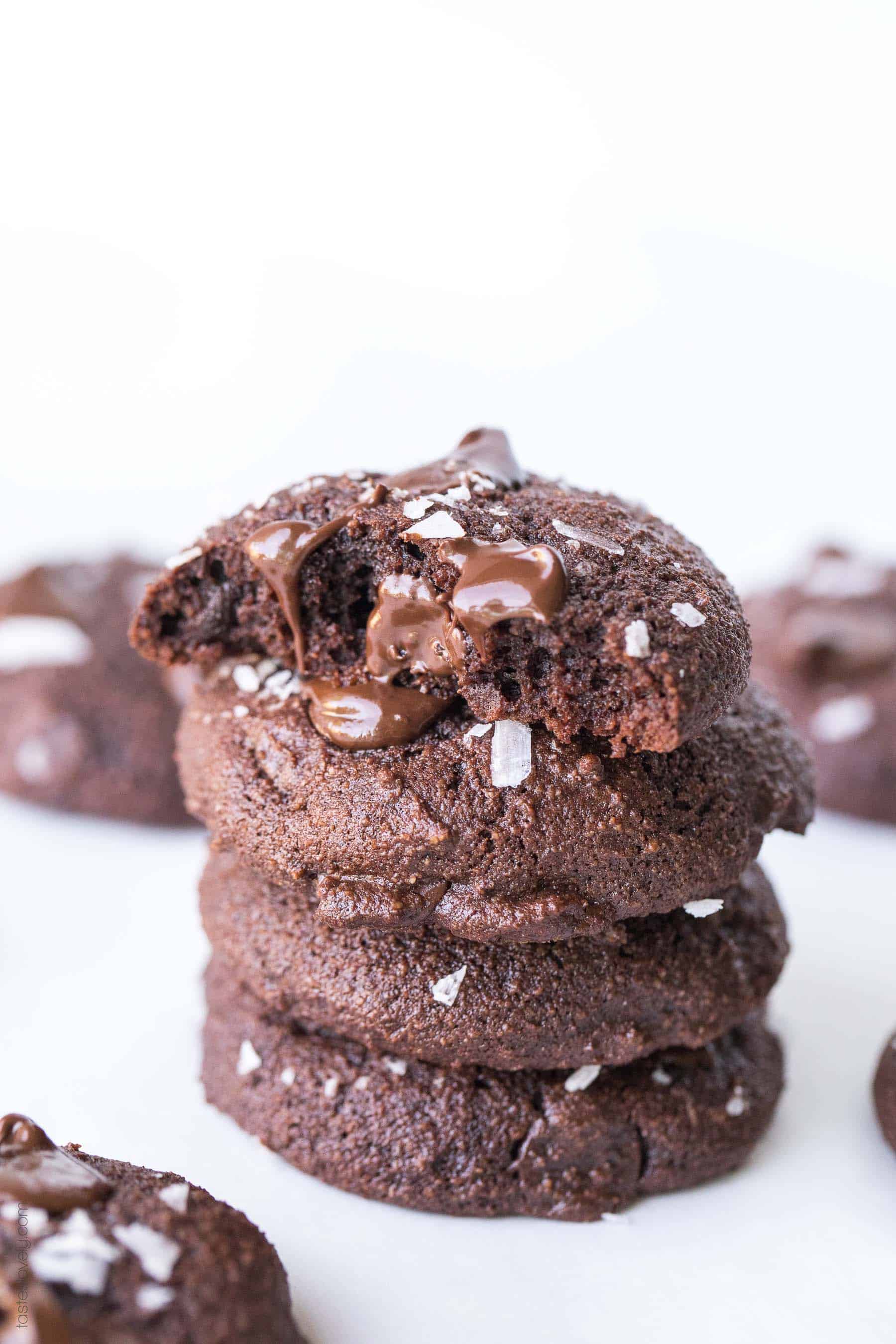 Paleo Salted Chocolate Brownie Cookies Recipe - made with almond flour and sweetened with coconut sugar! (gluten free, grain free, dairy free, refined sugar free, clean eating, keto
