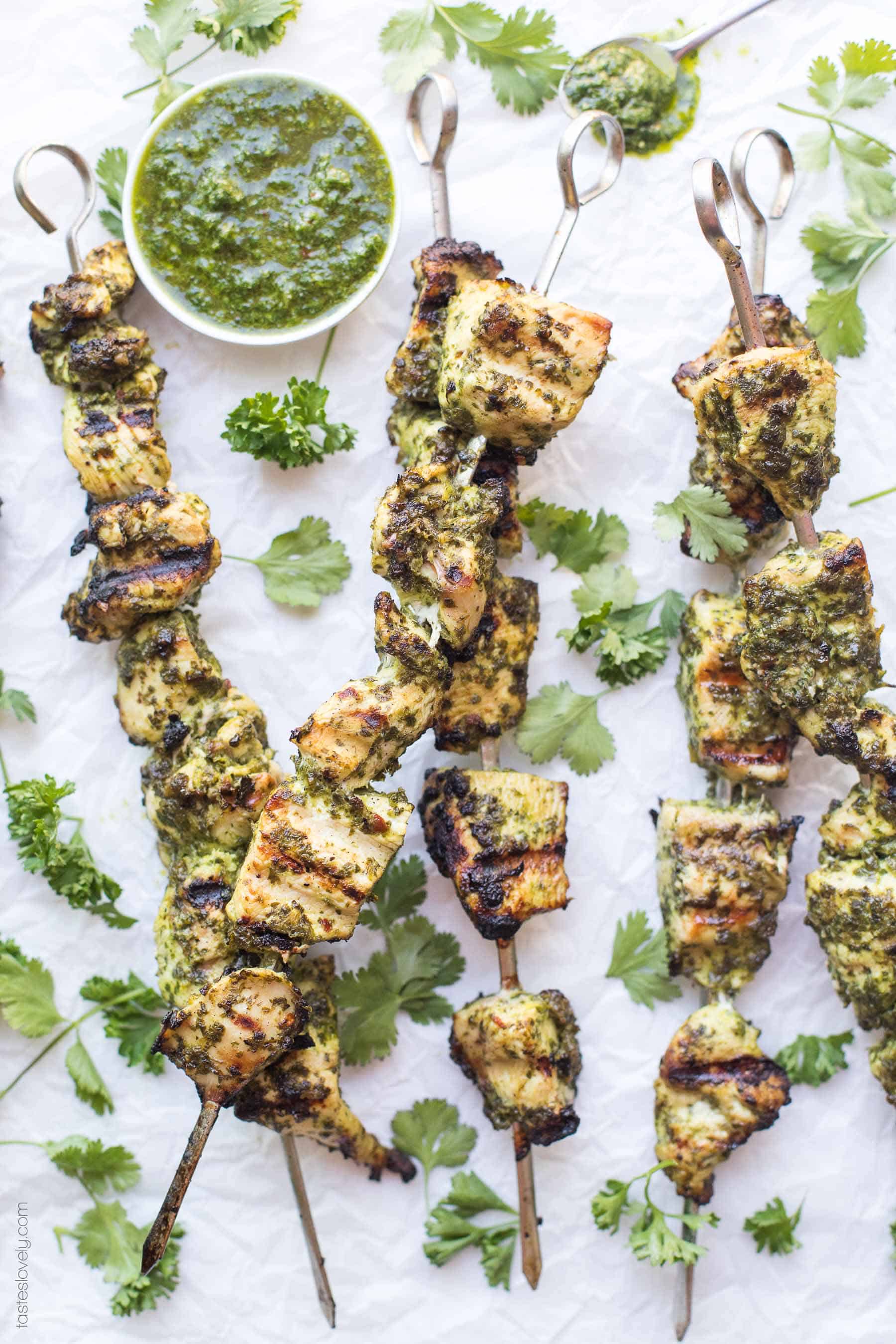 Paleo + Whole30 Chimichurri Chicken Skewers - a delicious and healthy 30 minute chicken kebab recipe! #paleo #whole30 #glutenfree #grainfree #keto #dairyfree #sugarfree #cleaneating #realfood