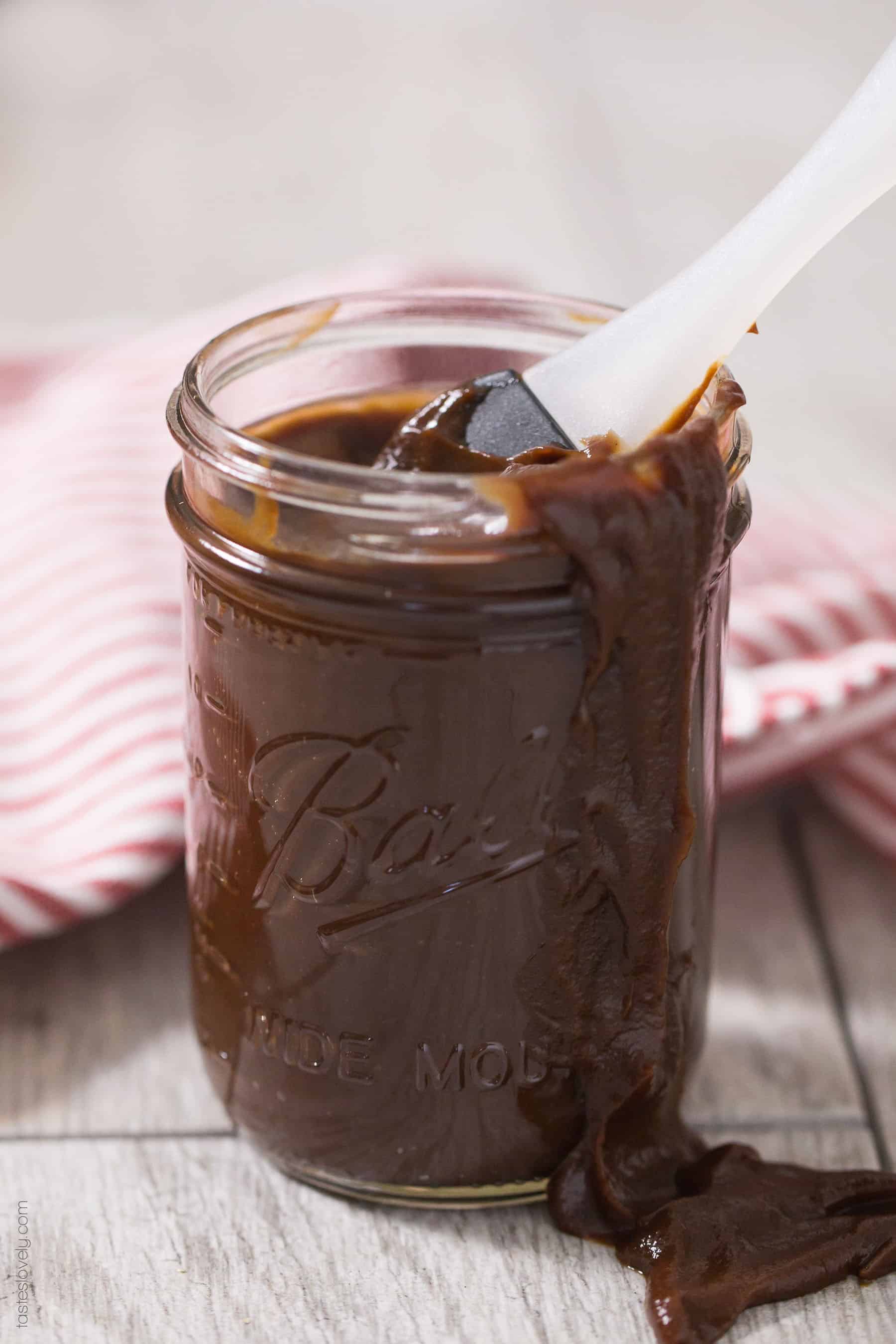 sugar free BBQ sauce in a mason jar