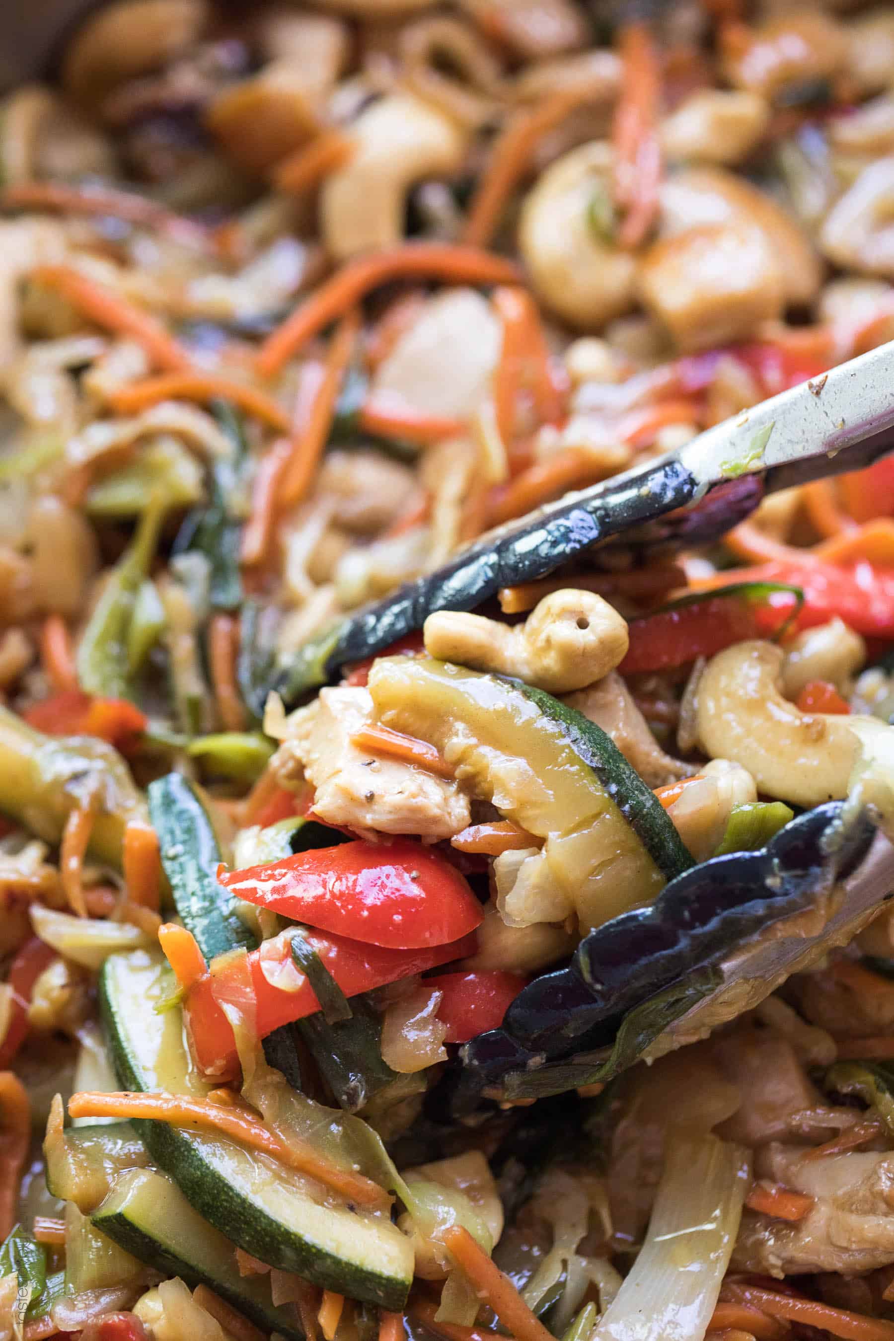 close up shot of chicken stir fry