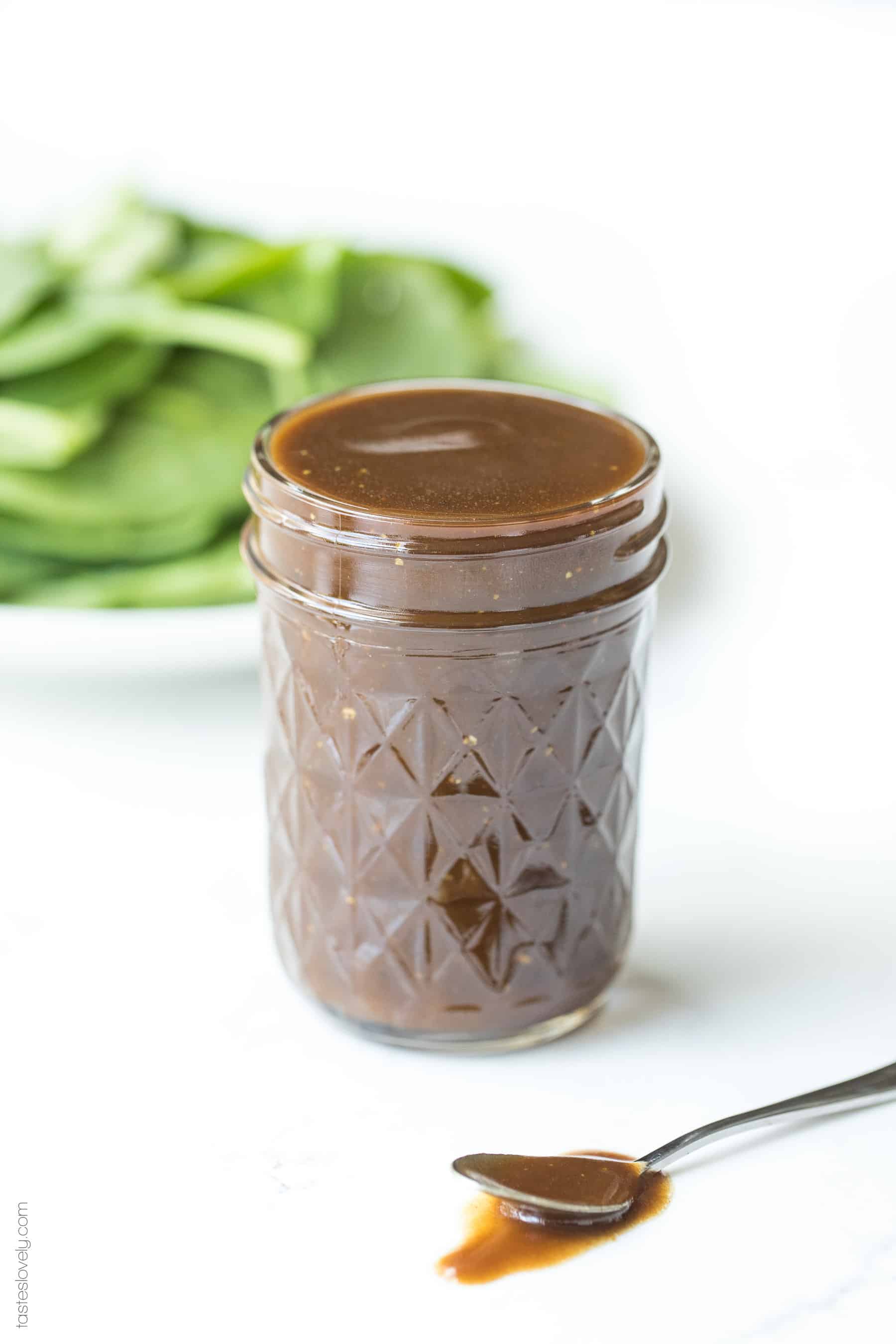 Whole30 Balsamic Vinaigrette Salad Dressing - Tastes Lovely